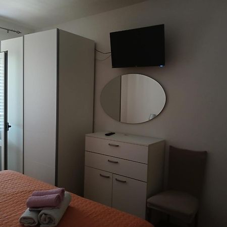 Apartments Piko2 Jelsa  Ngoại thất bức ảnh