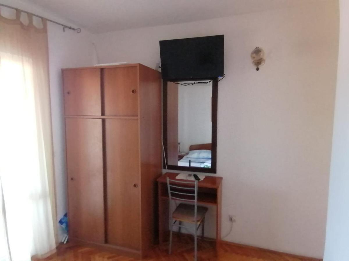 Apartments Piko2 Jelsa  Ngoại thất bức ảnh