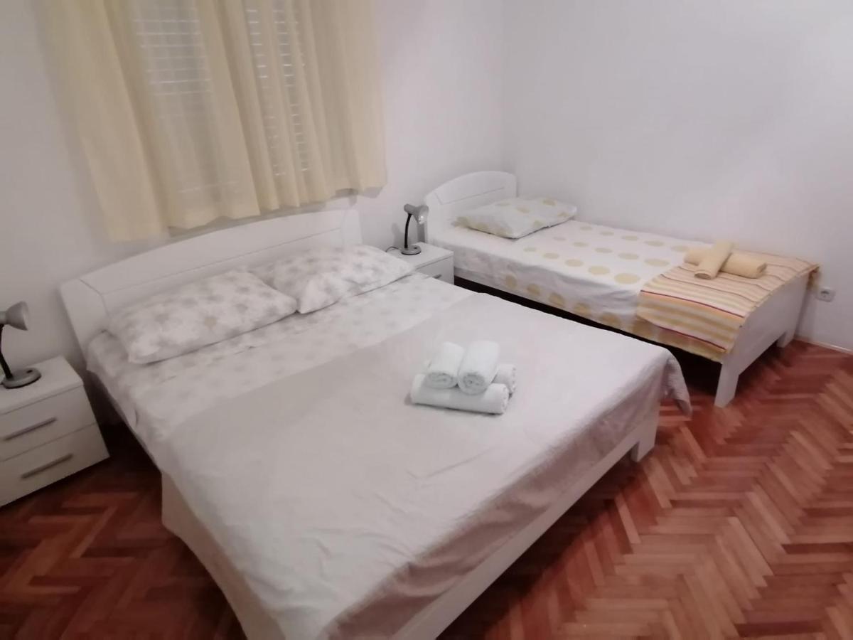 Apartments Piko2 Jelsa  Ngoại thất bức ảnh